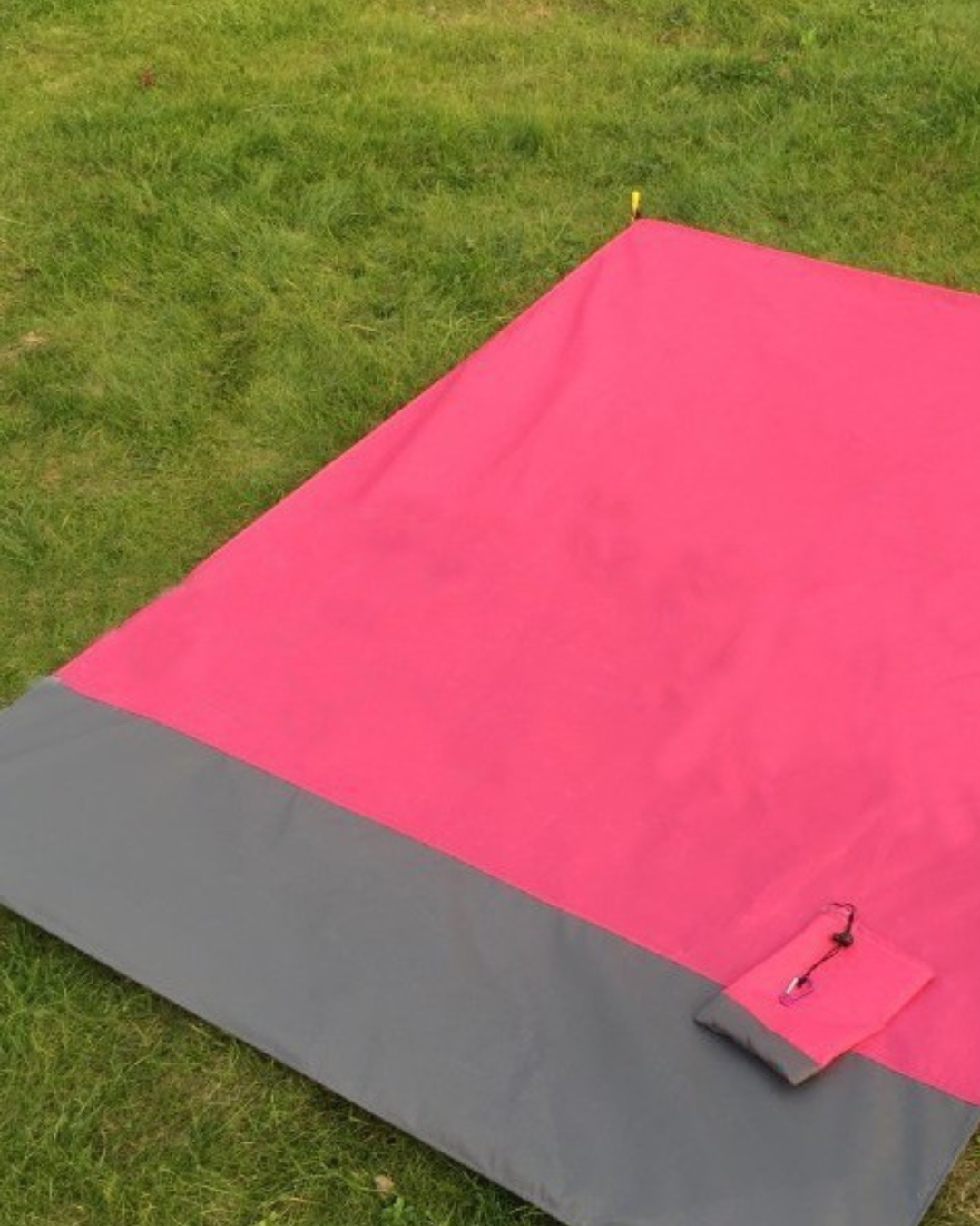 Sand’NoMore: Sand-Free Beach Blanket